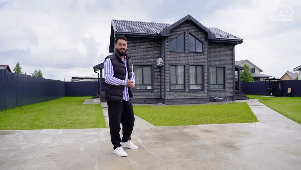 Каркасный дом со вторым светом площадью 140 м²